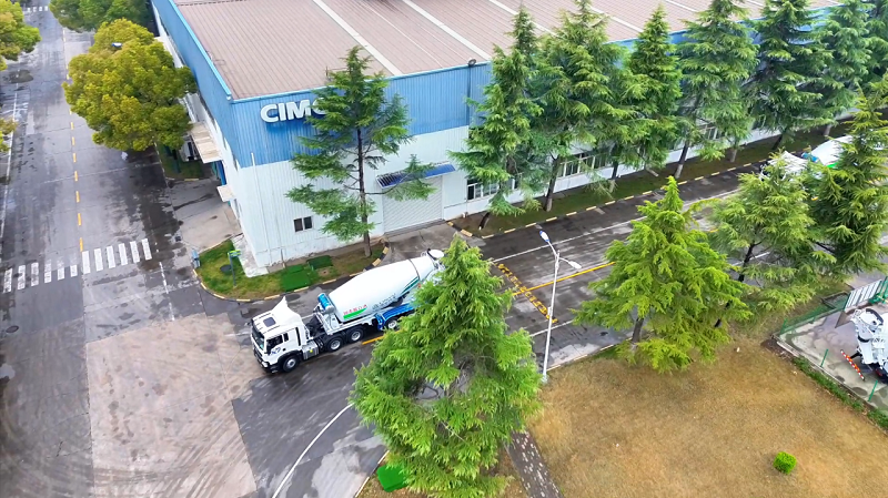【發(fā)車(chē)新聞】好雨知時(shí)節(jié)，攪拌車(chē)的交付！